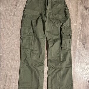 Abercrombie & Fitch Women’s Green Cargo Pants